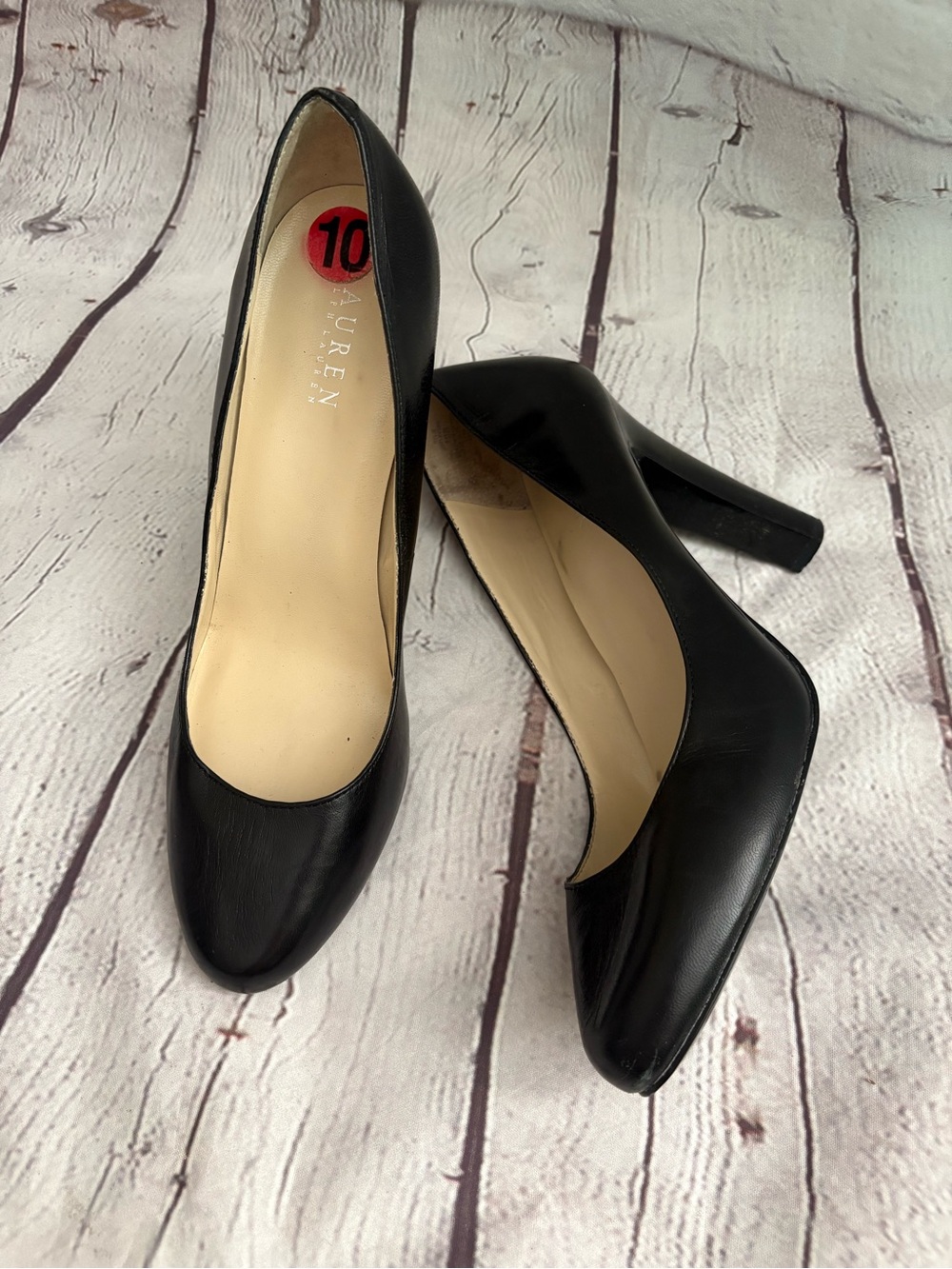 Lauren Ralph Lauren Slip On Almond Toe Heels Size 10